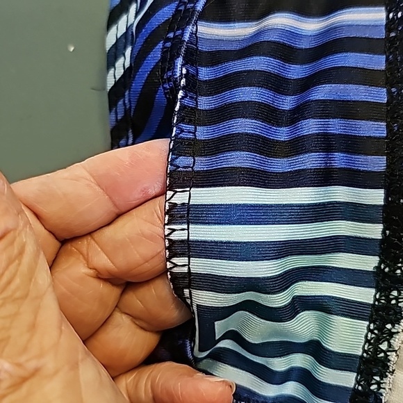 DANSKIN XL women's blue and black geometric legings. Small pocket inside. - Picture 5 of 8